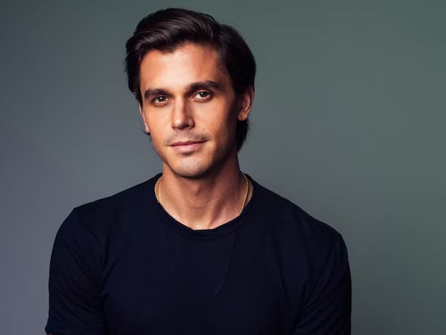 Antoni Porowski Photo