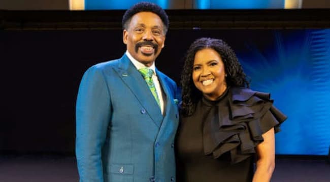 Carla Crummie, wife to Dr. Tony Evans, a pastor, bestselling author, and popular preacher in America.